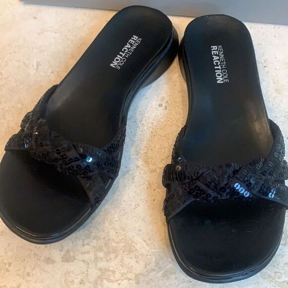 Kenneth Cole Reaction Glamster black sequin braided strap sandals. New in box. 6 - Picture 2 of 5